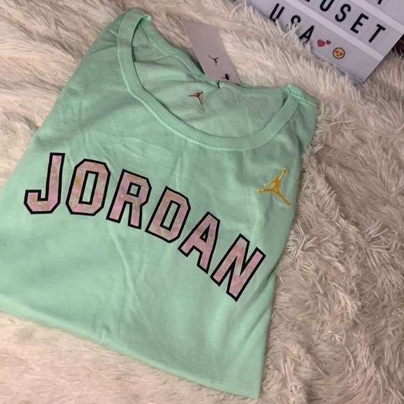 NWT Jordan Sport DNA
Men's Graphic Tank - Picture 4 of 4